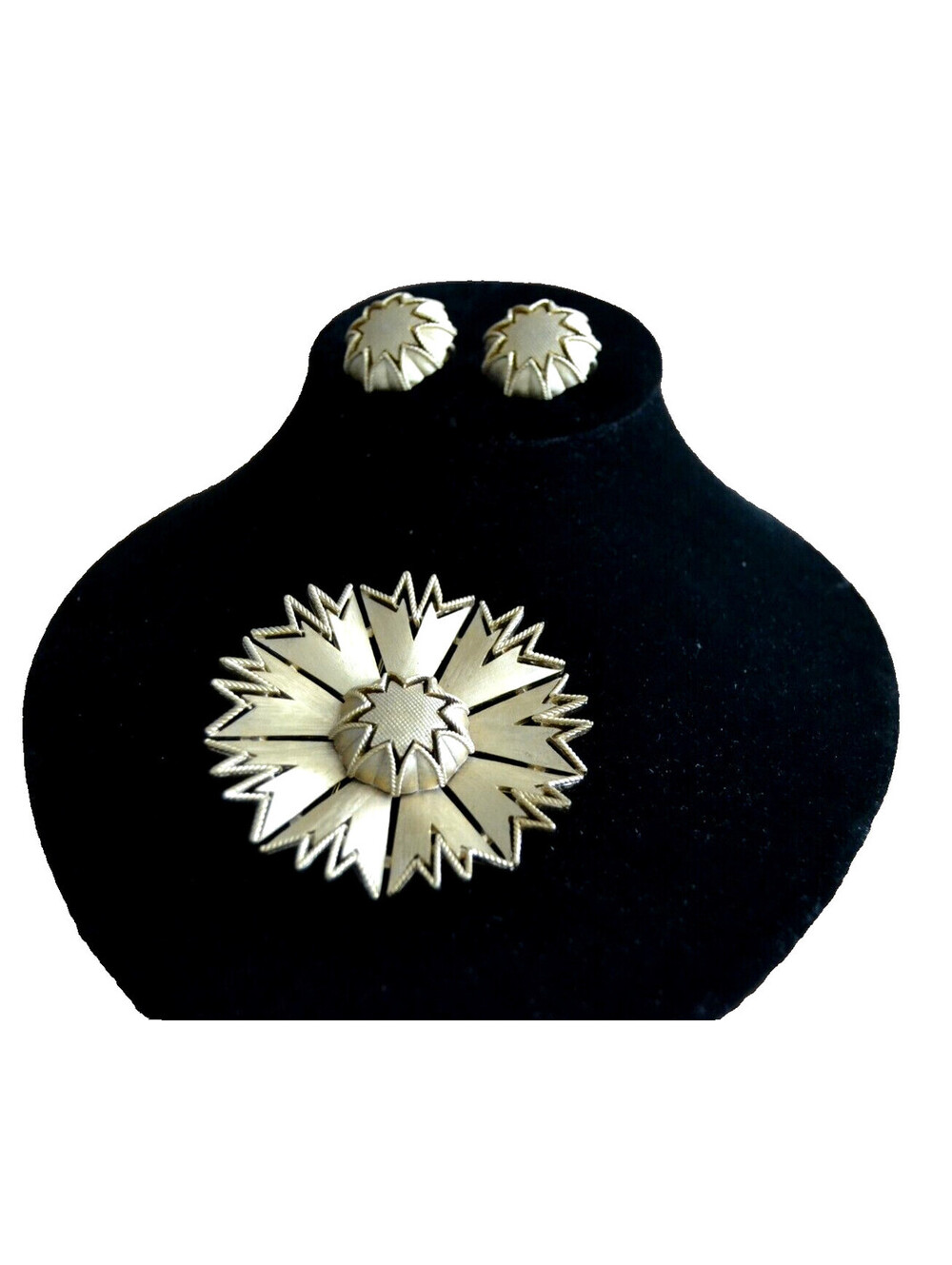 Vintage Crown Trifari Flower Star Brooch Clip-On Earrings Set Gold Tone Signed